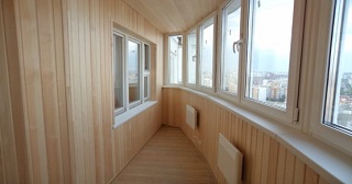 Отделка, остекление, утепление балконов в Братске от 204 руб. м/2.